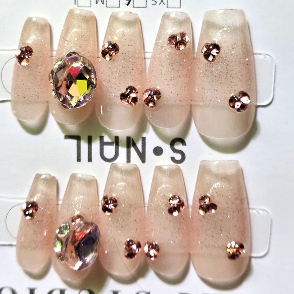 Bougie Nails Press-on nails glue-on nails artificial nails fake